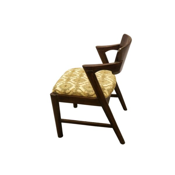 Armrest Cushioned Dining Chair Armrest Cushioned Dining Chair